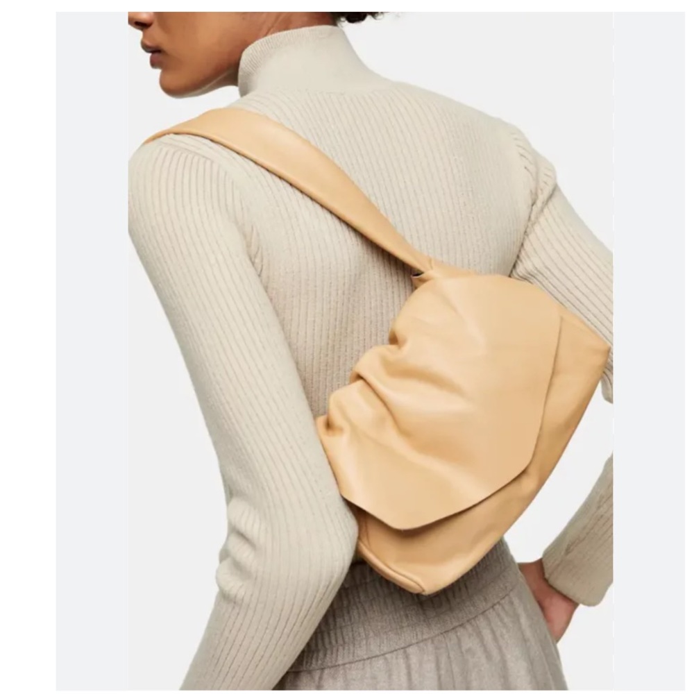Topshop leather ruched shoulder bag in Taupe
